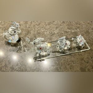Sorelle Handcrafted Crystal Glass 3 family elephants & elephant with ball- set